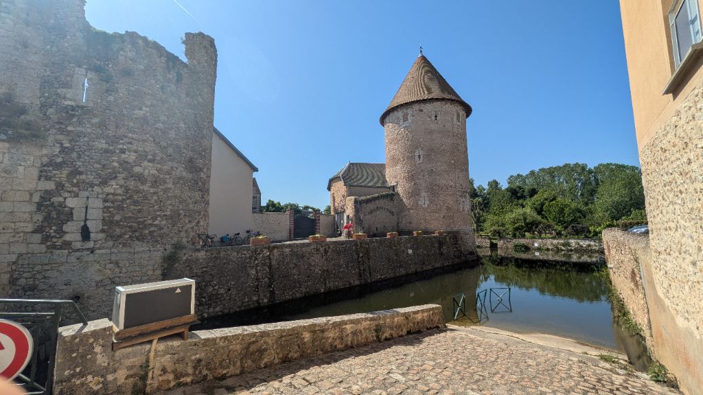 Bonneval - Porte St Roch